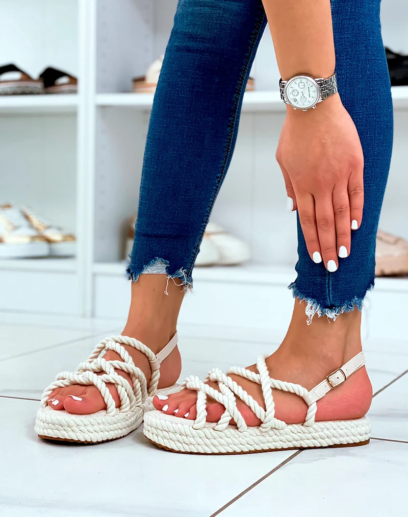 Sandales beige en corde entrecroisées