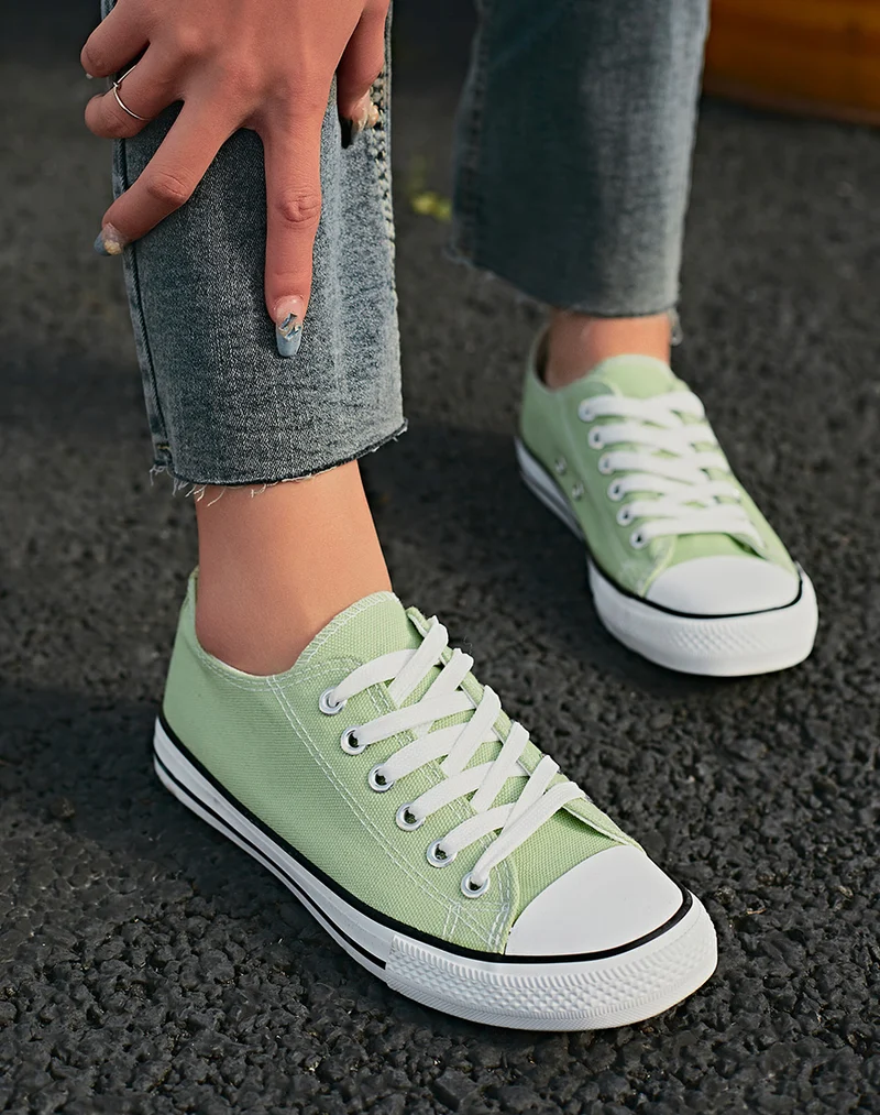 Baskets basses en tissu vert pomme