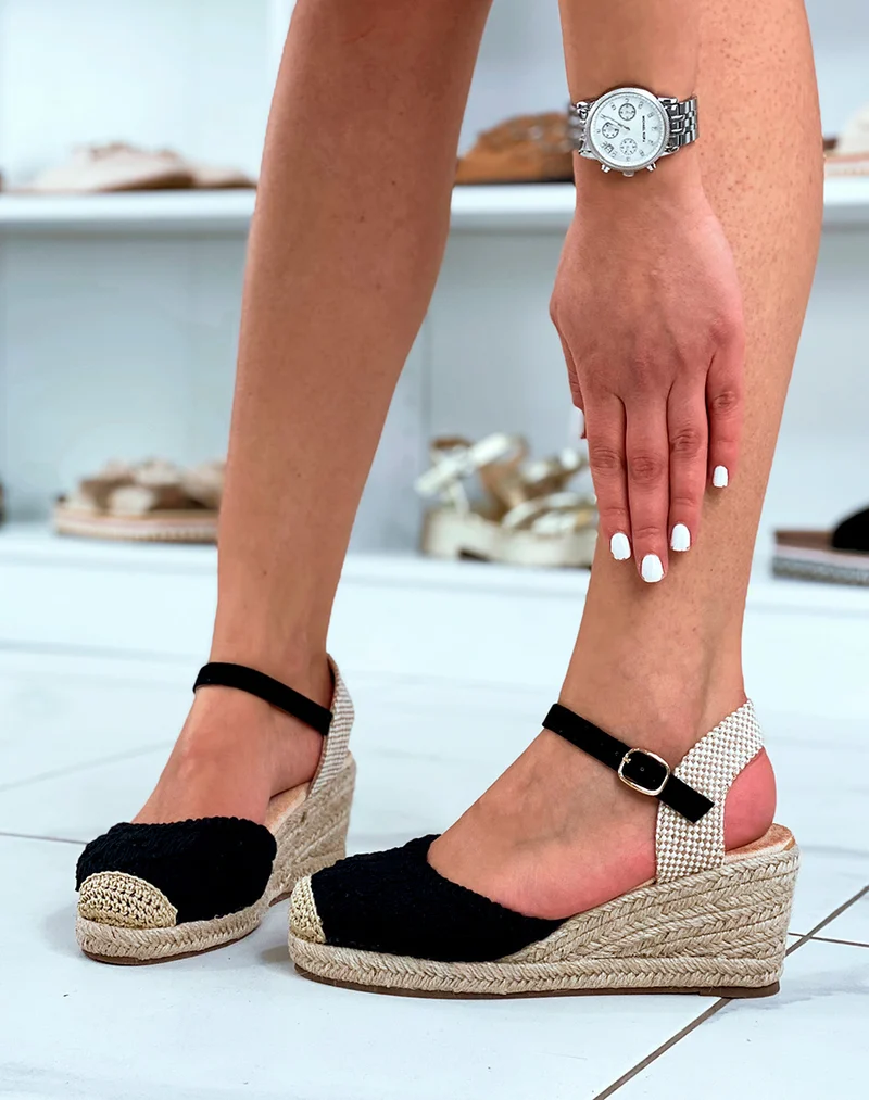 Compensées noires brodées à talon en jute