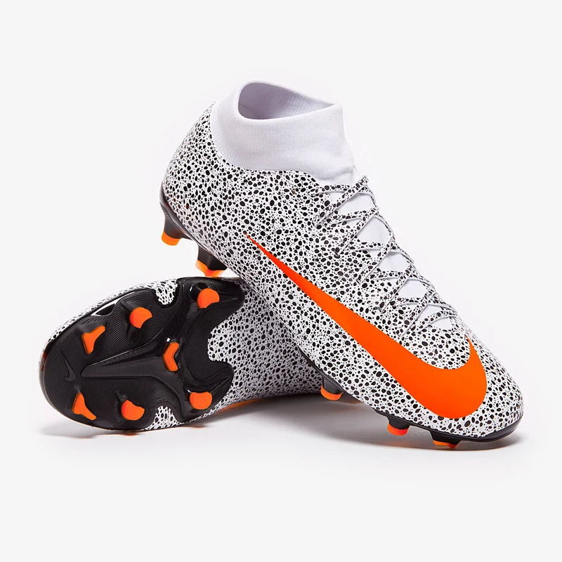 Chaussure de football multi