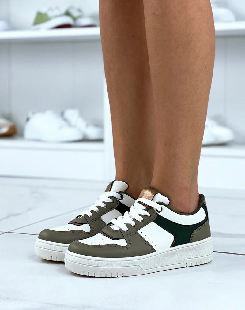 Baskets kaki et blanc cassé
