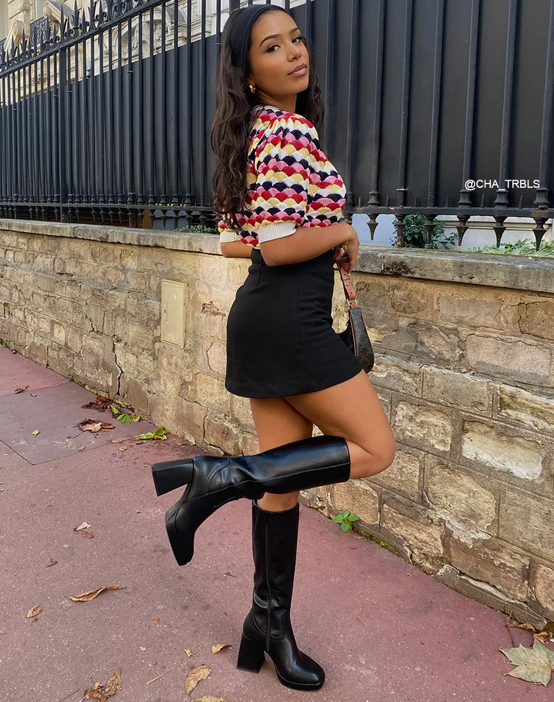 Bottes noires à talon épais asymétrique