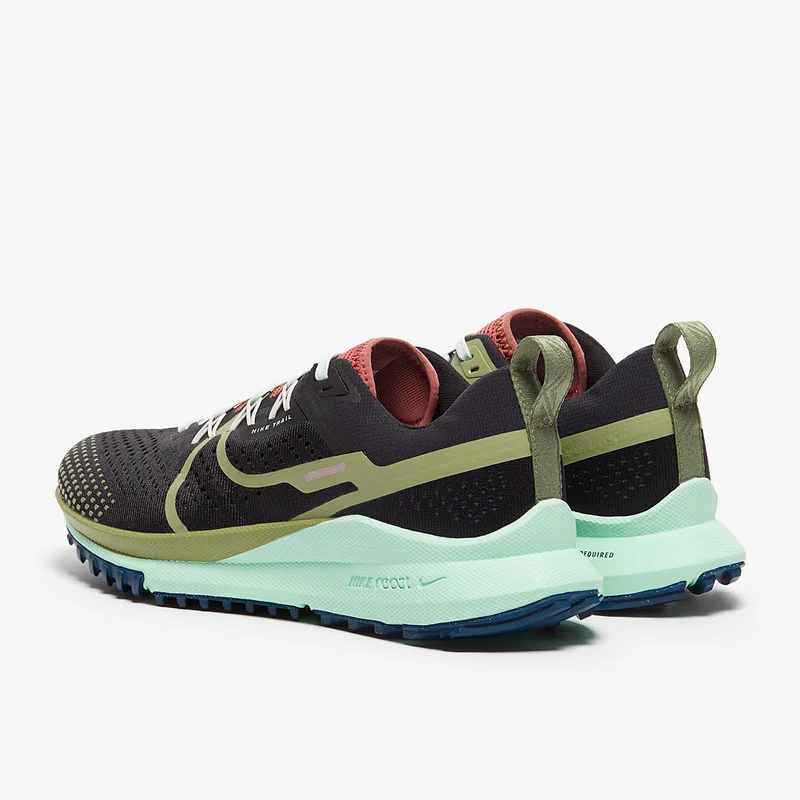 Nike Femme React Pegasus Trail 4