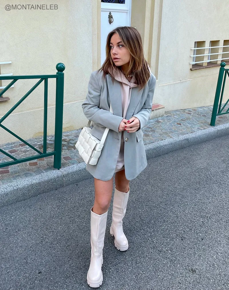 Bottes hautes beiges à semelle crantée