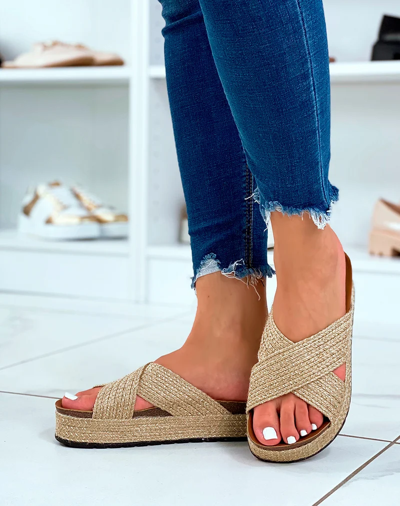 Mules dorées à grosse brides entrecroisées