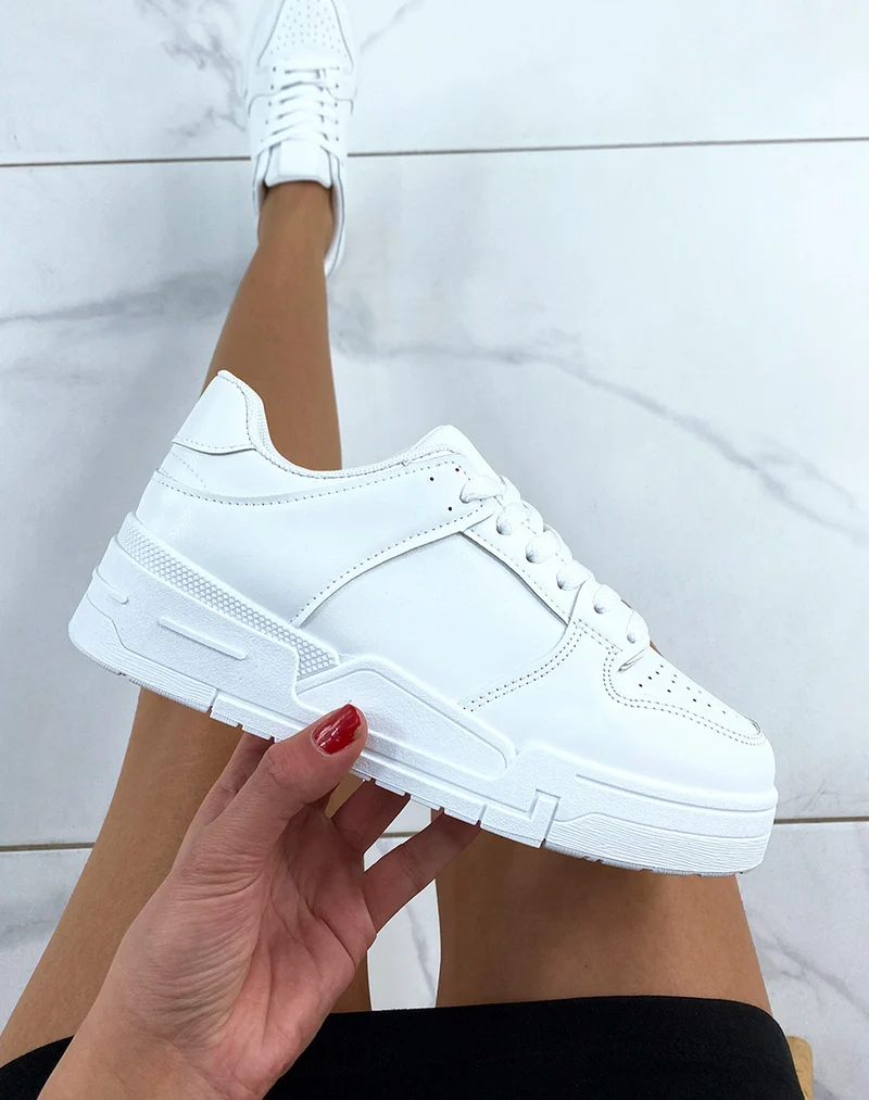 Baskets blanches