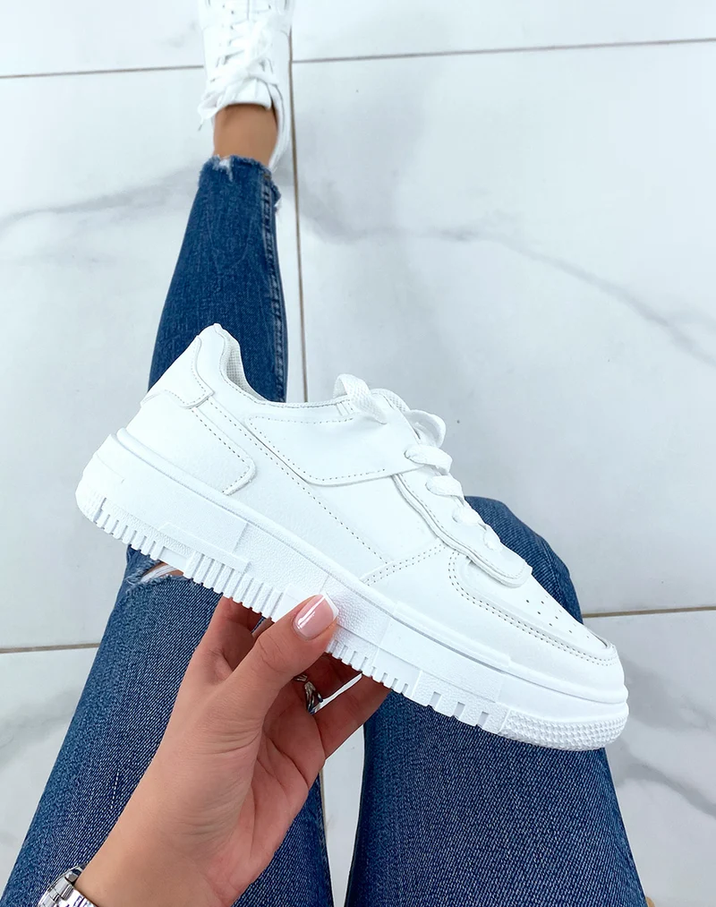 Baskets blanches