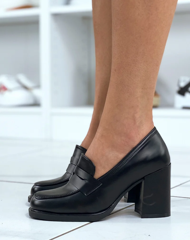 Mocassins noirs à talon épais