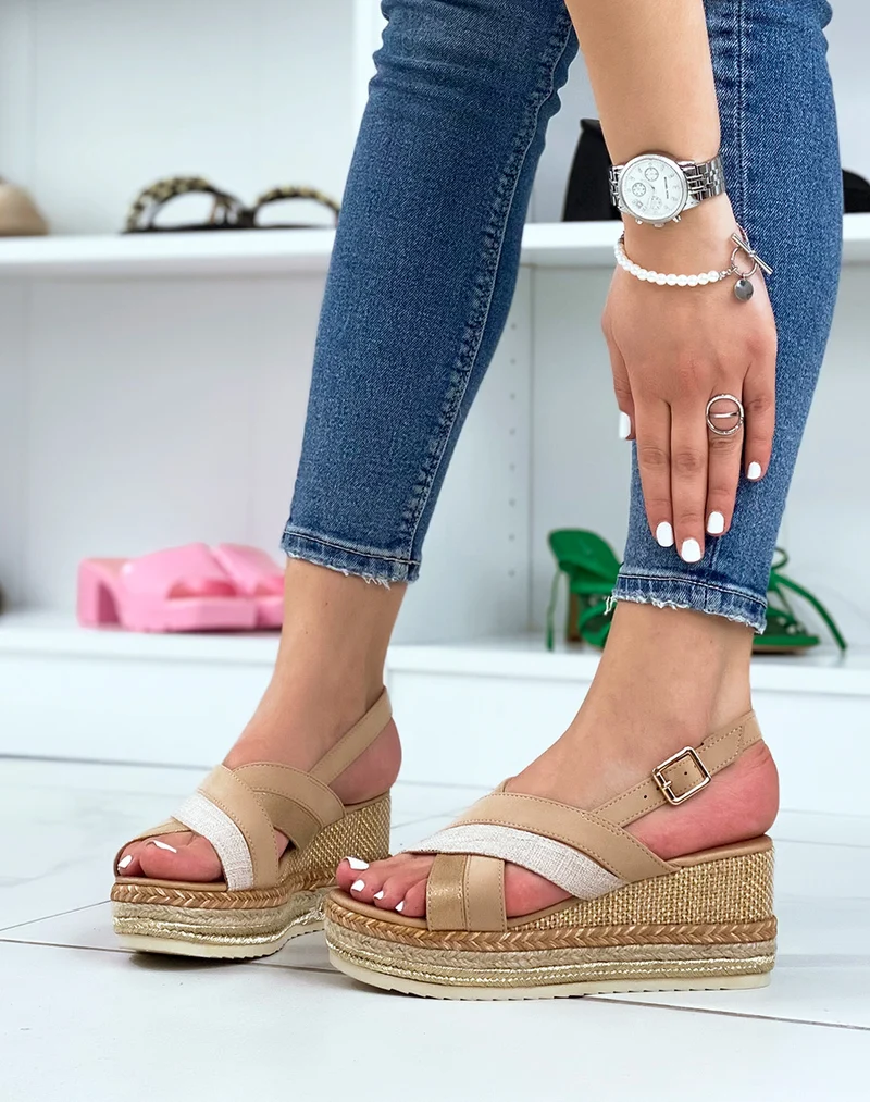 Sandales compensées beiges à brides croisées en tweed et semelle décorée
