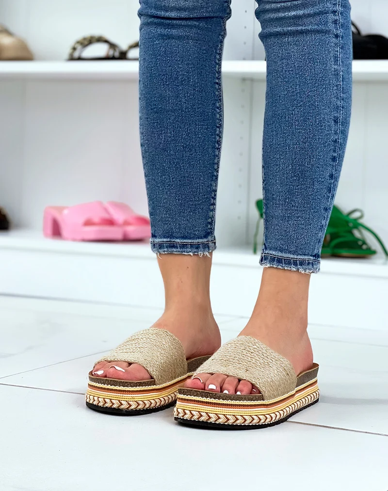 Mules à bride épaisse beige et semelle épaisse style aztèque