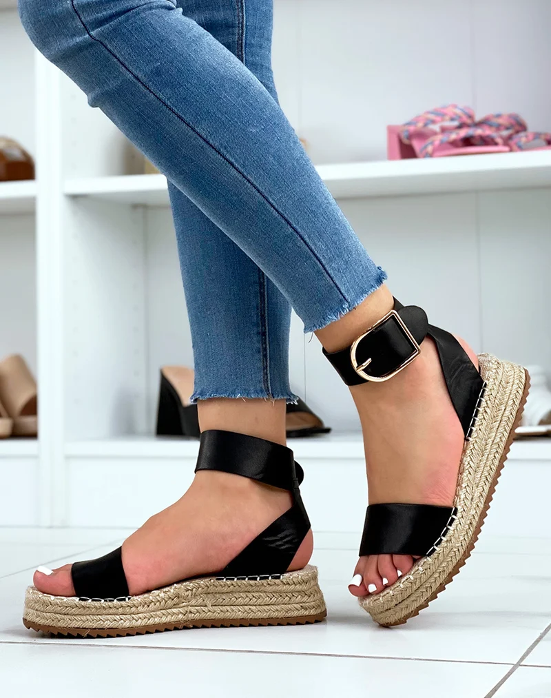 Sandales noires à brides épaisses et semelle en toile de jute