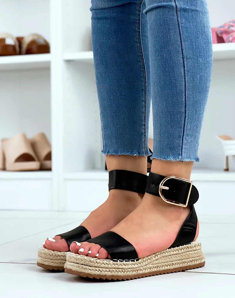 Sandales noires à brides épaisses et semelle en toile de jute