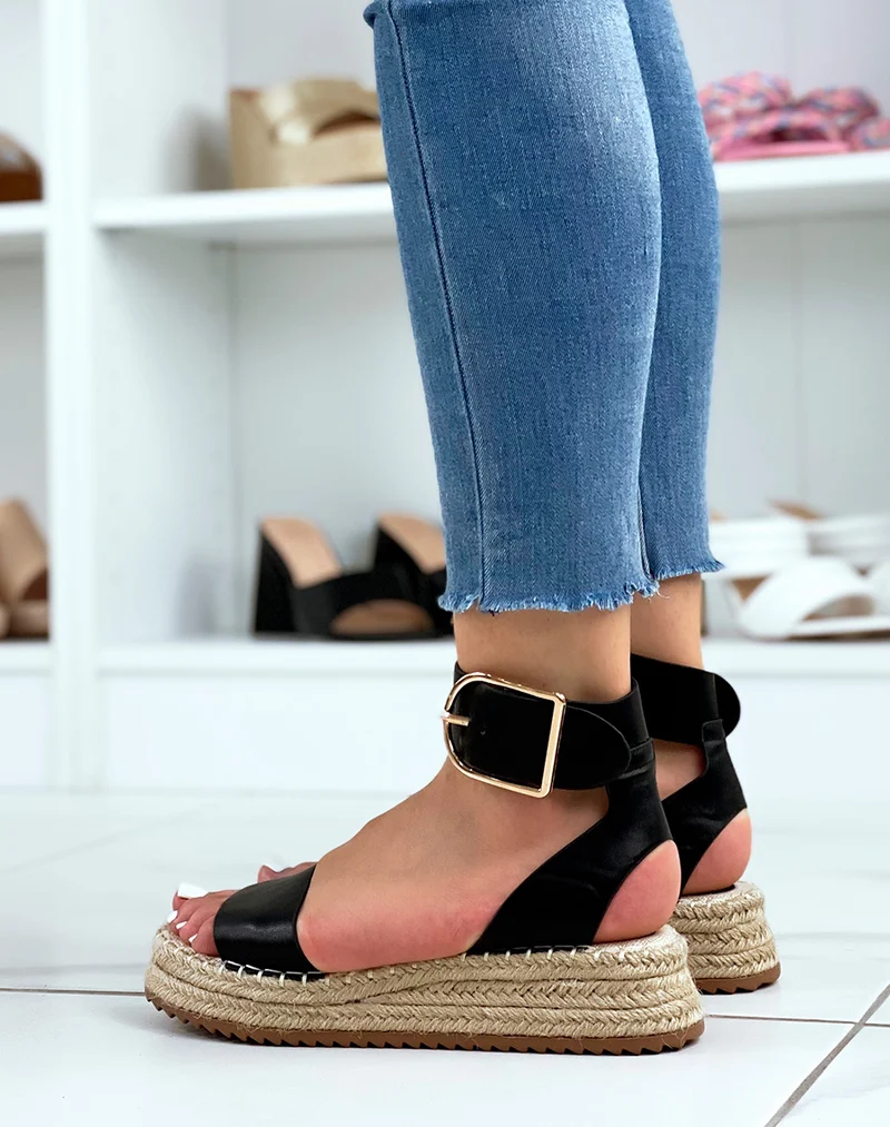 Sandales noires à brides épaisses et semelle en toile de jute
