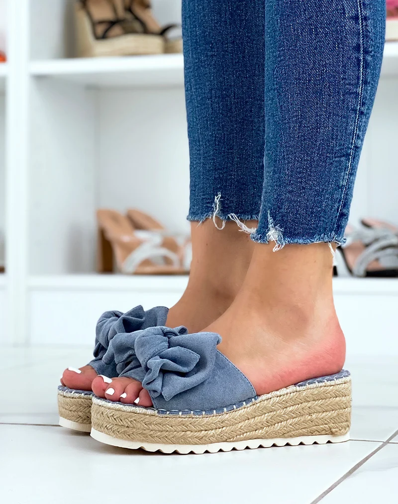 Mules compensées bleues à nœud