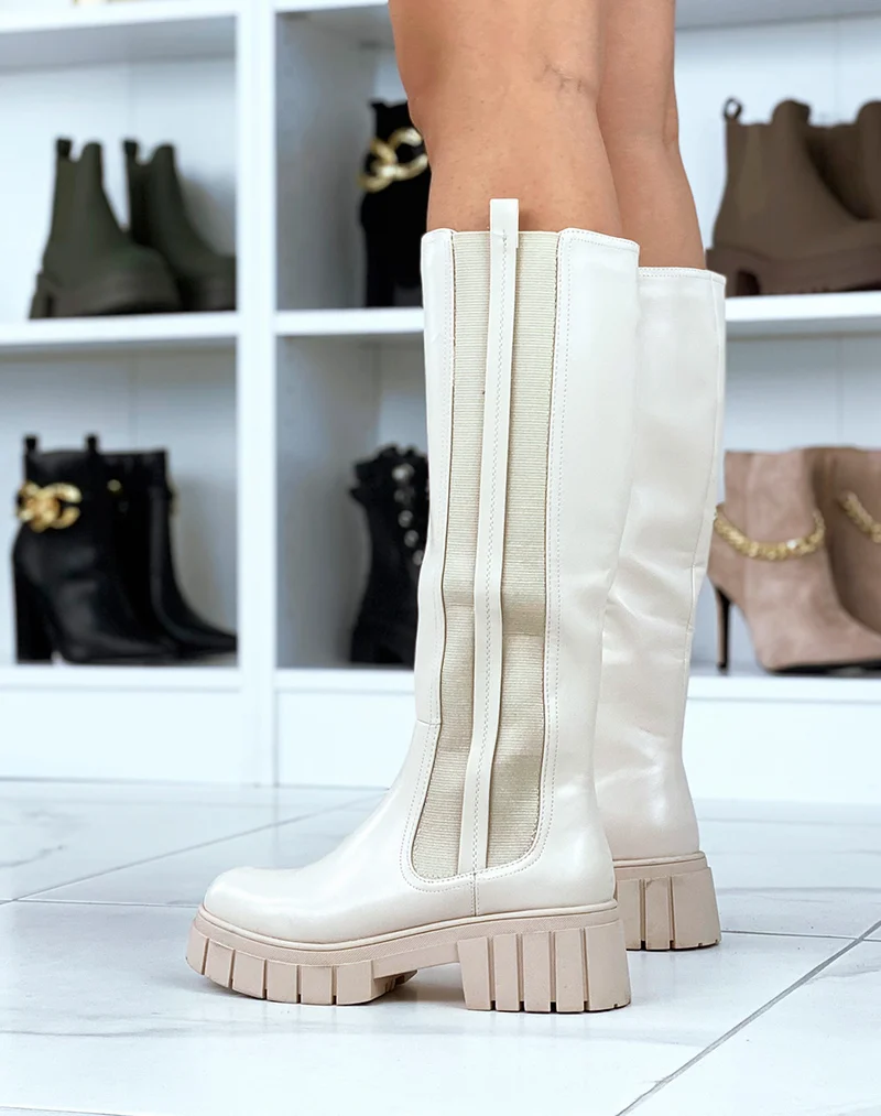 Bottes hautes beiges à semelle épaisse