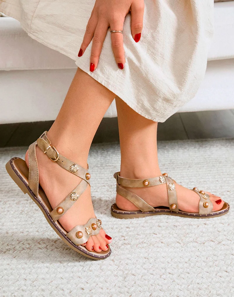 Nu-pieds taupe irisés à détail perles et étoiles