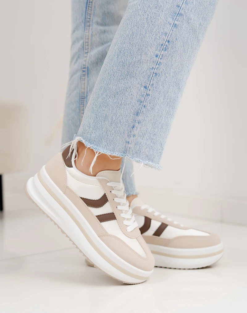 Baskets beige femme à double rayures marrons – Semelle plateforme blanche
