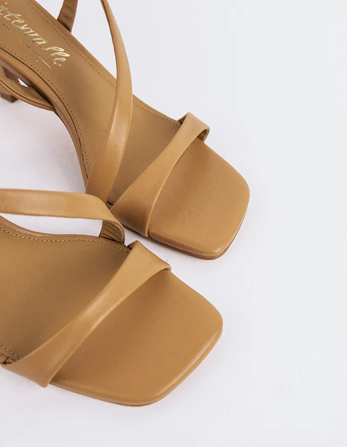 Jaycie Camel Leather