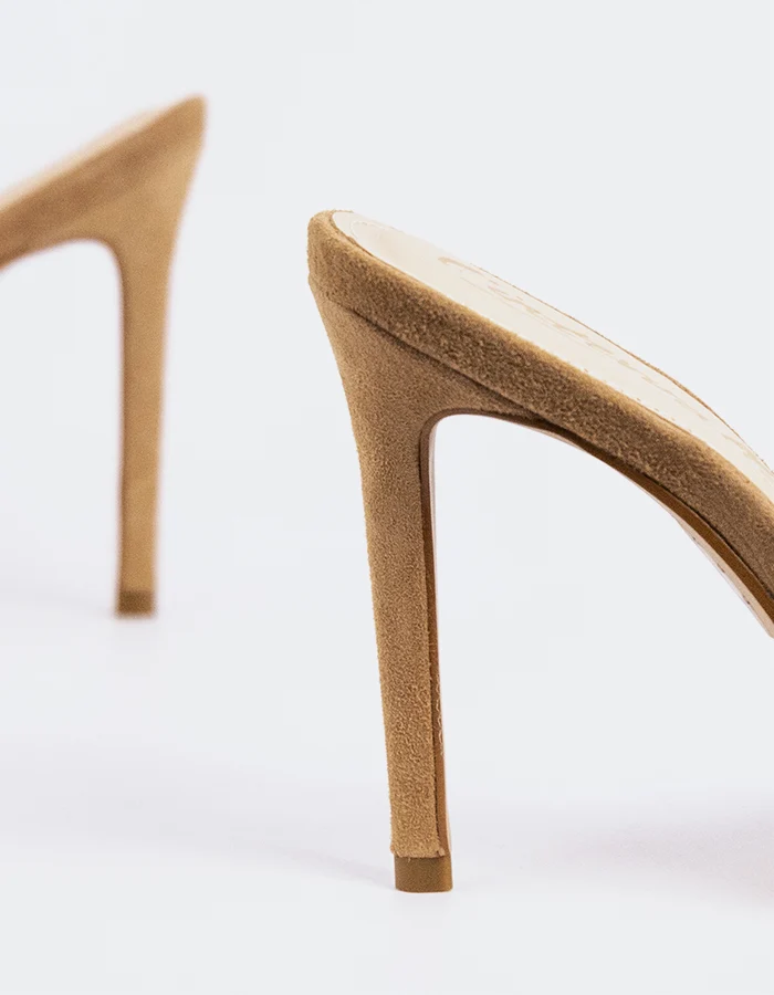 Thelma Camel Suede