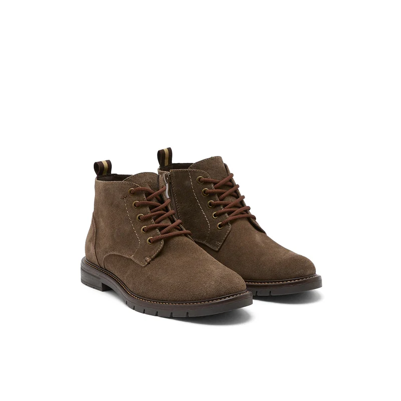 ANGUS TAUPE