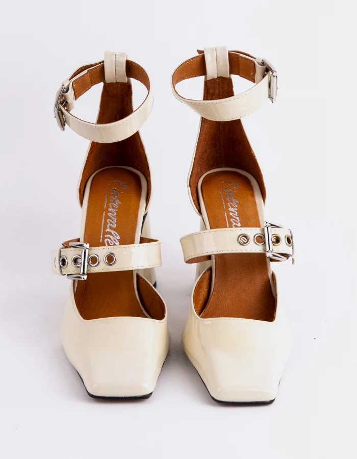 Roses Off White Patent