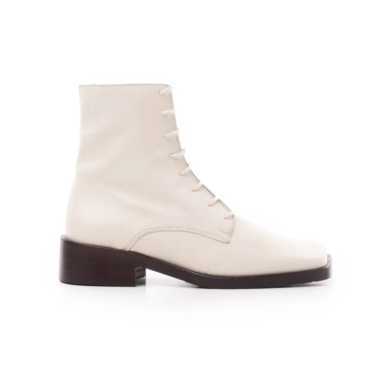 Chertsy Off White Leather