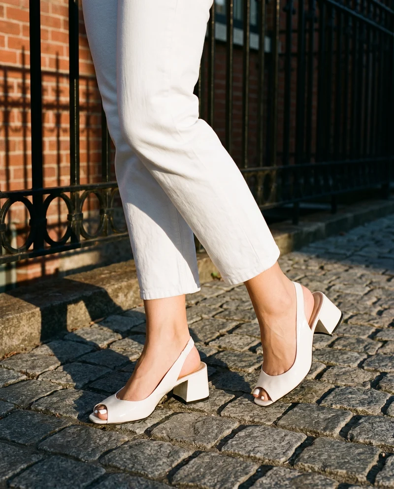 LUSIA BLANC