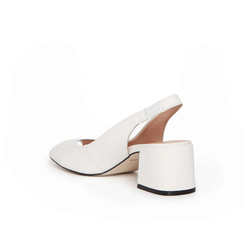 LUSIA BLANC