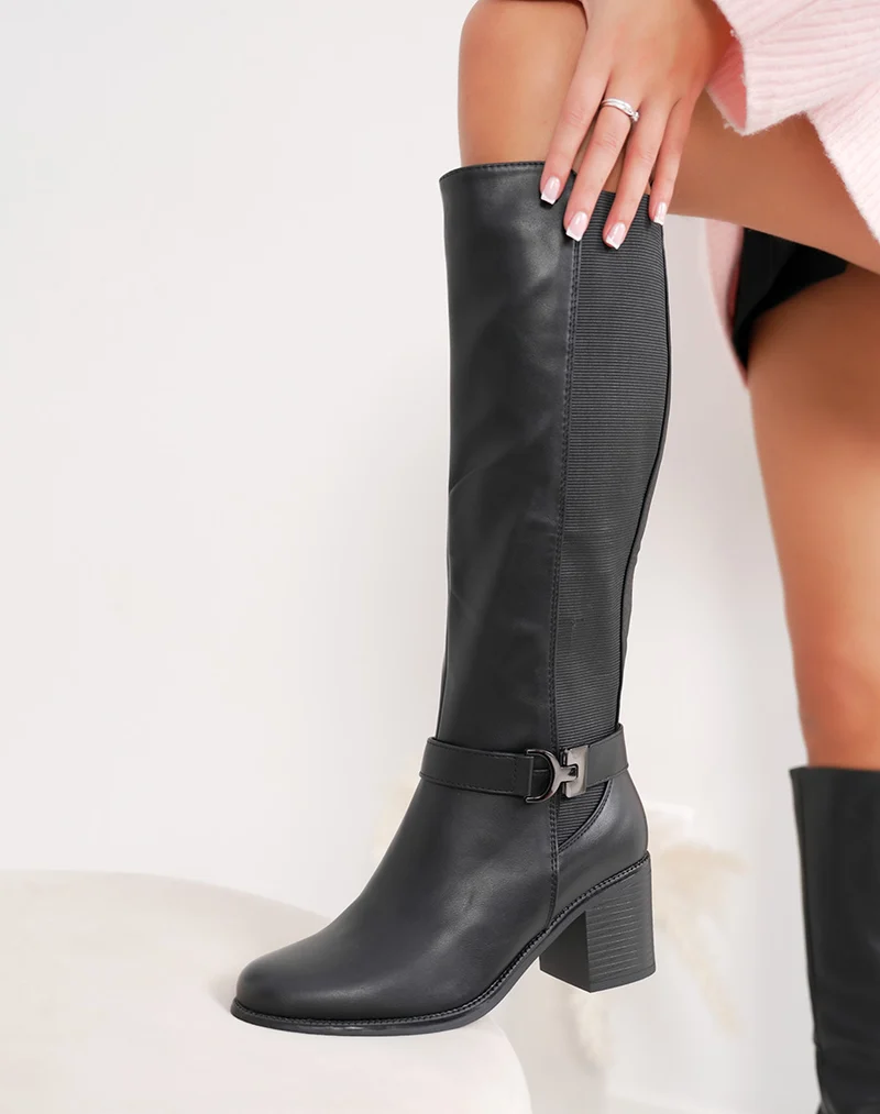 Bottes noires à talon style cavalière avec élastique et boucle métallique