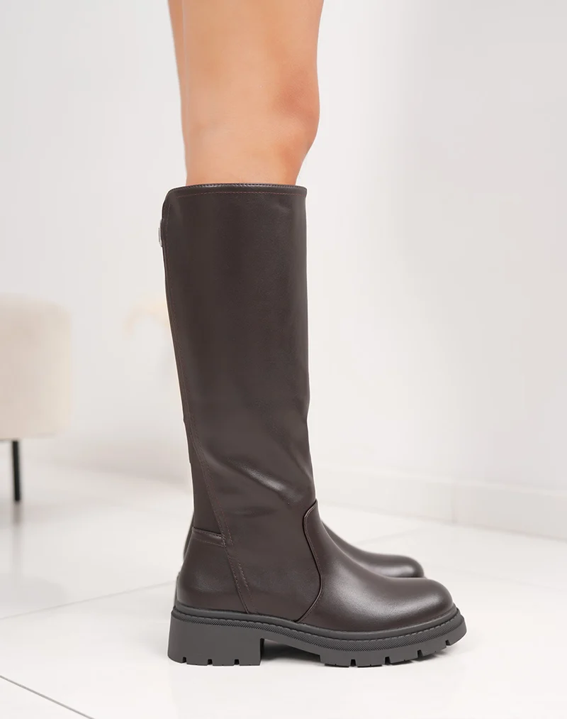 Bottes femme marron élégantes fourrées avec élastique arrière et semelle crantée