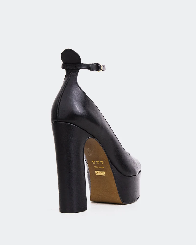 Ornos Black Leather