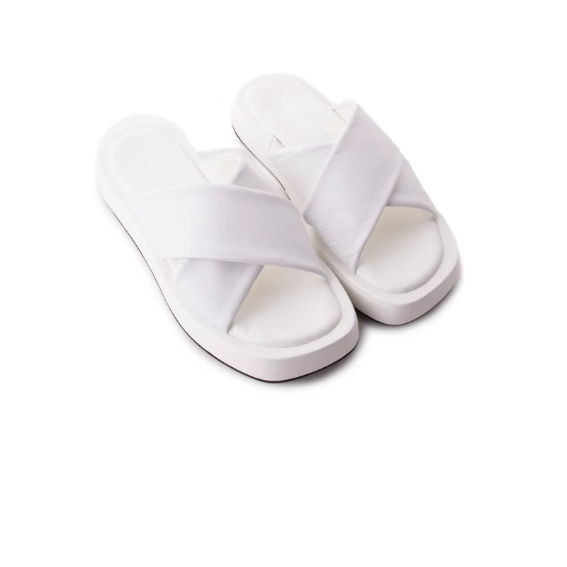 Oda White Leather