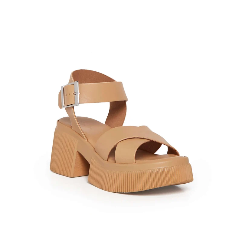UMBERTA CAMEL