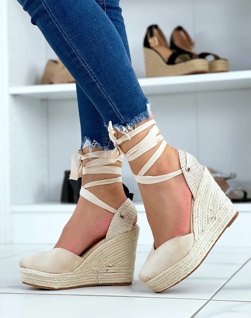Espadrilles compensées beiges en coupe florale
