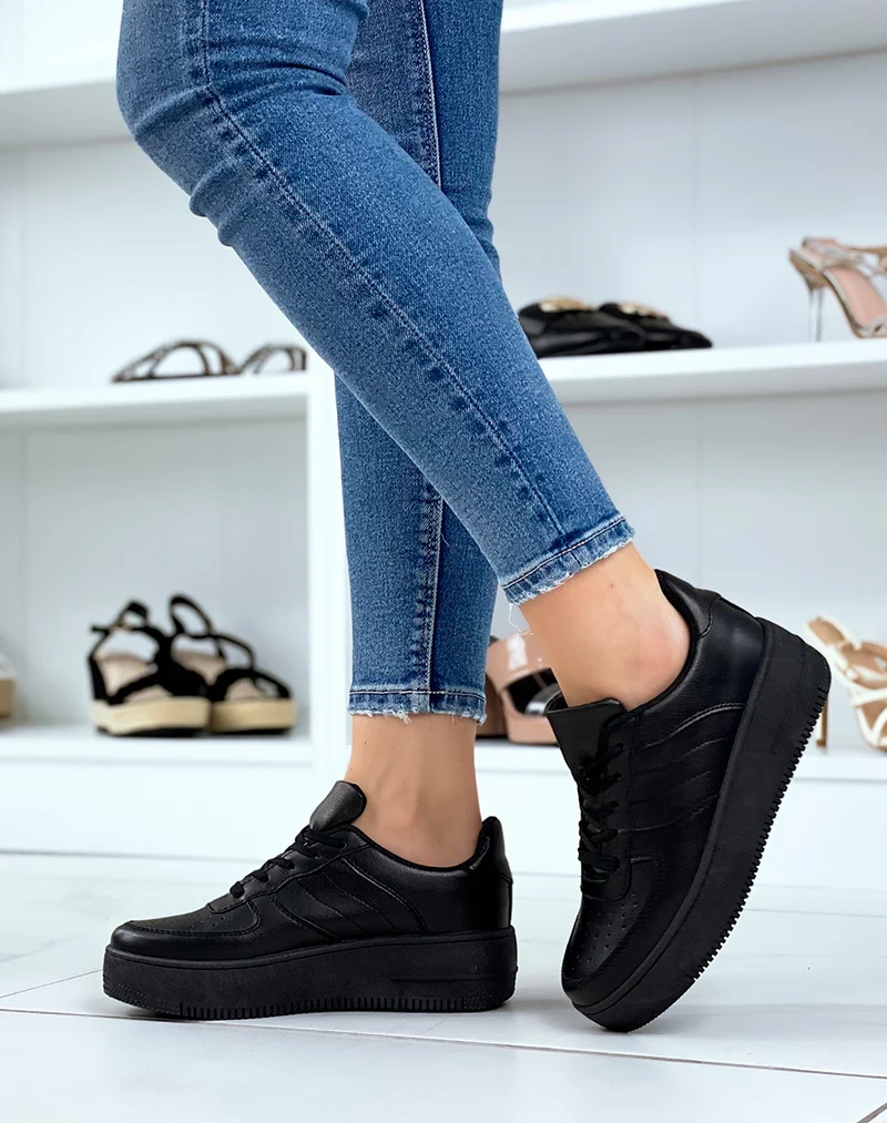 Baskets noires à grosse plateforme