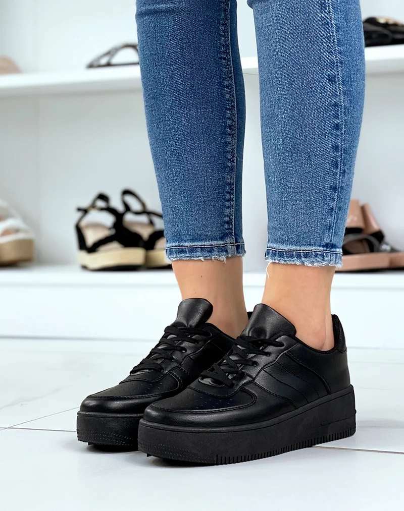 Baskets noires à grosse plateforme