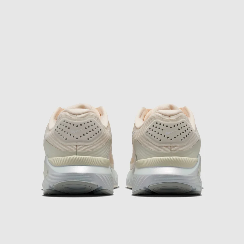 Nike Womens Structure 26