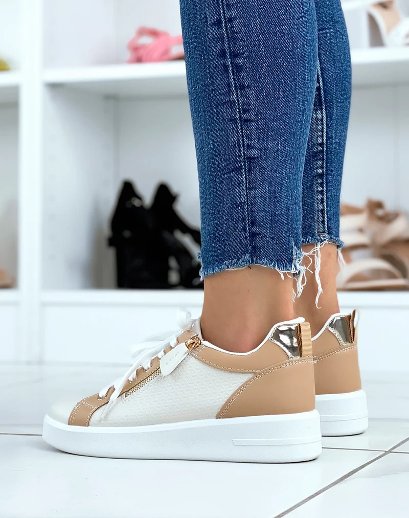 Baskets blanches et beiges avec zip