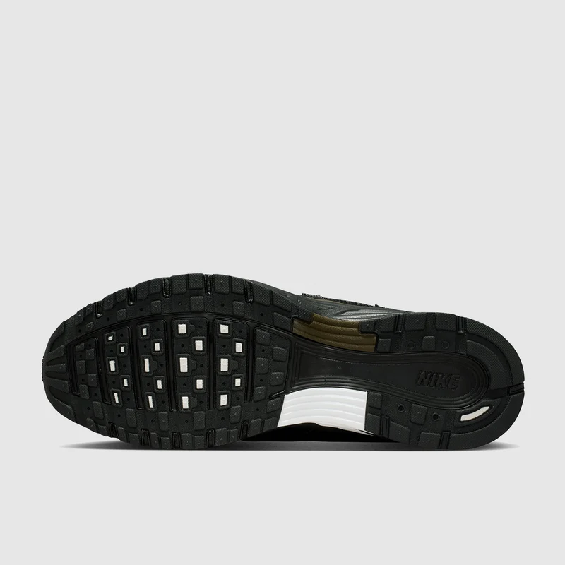 Nike Sportswear P-6000