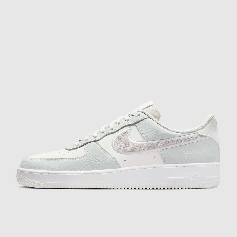 Nike Sportswear Air Force 1 '07 LV8