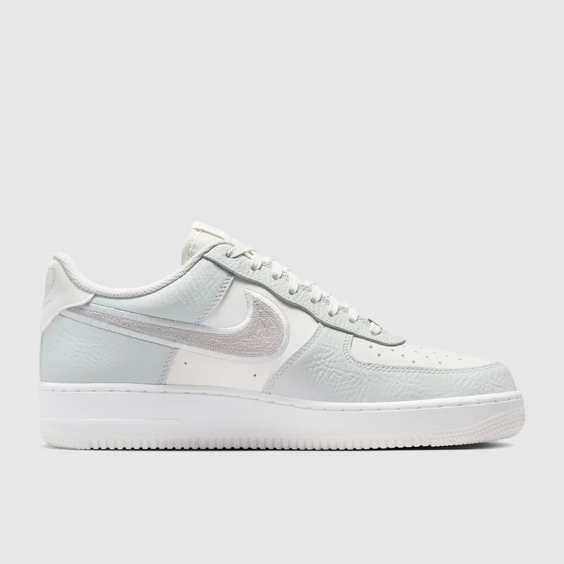 Nike Sportswear Air Force 1 '07 LV8