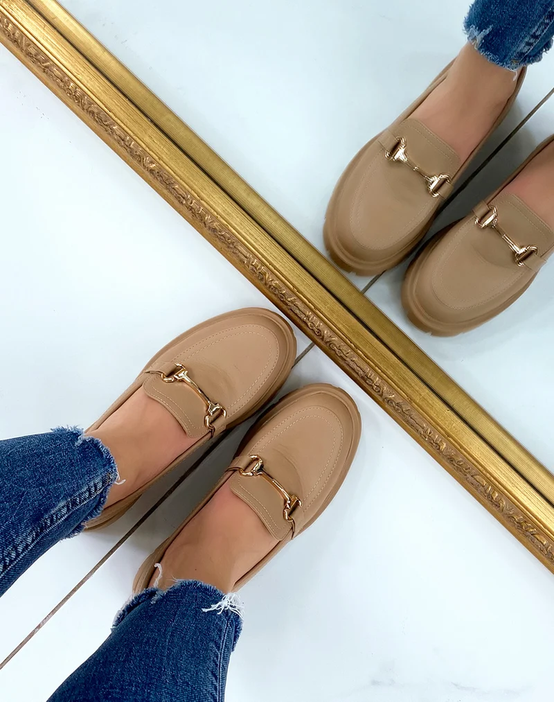 Mocassins taupe à semelle épaisse et crantée