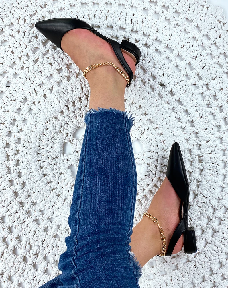 Mules noires à bout pointu