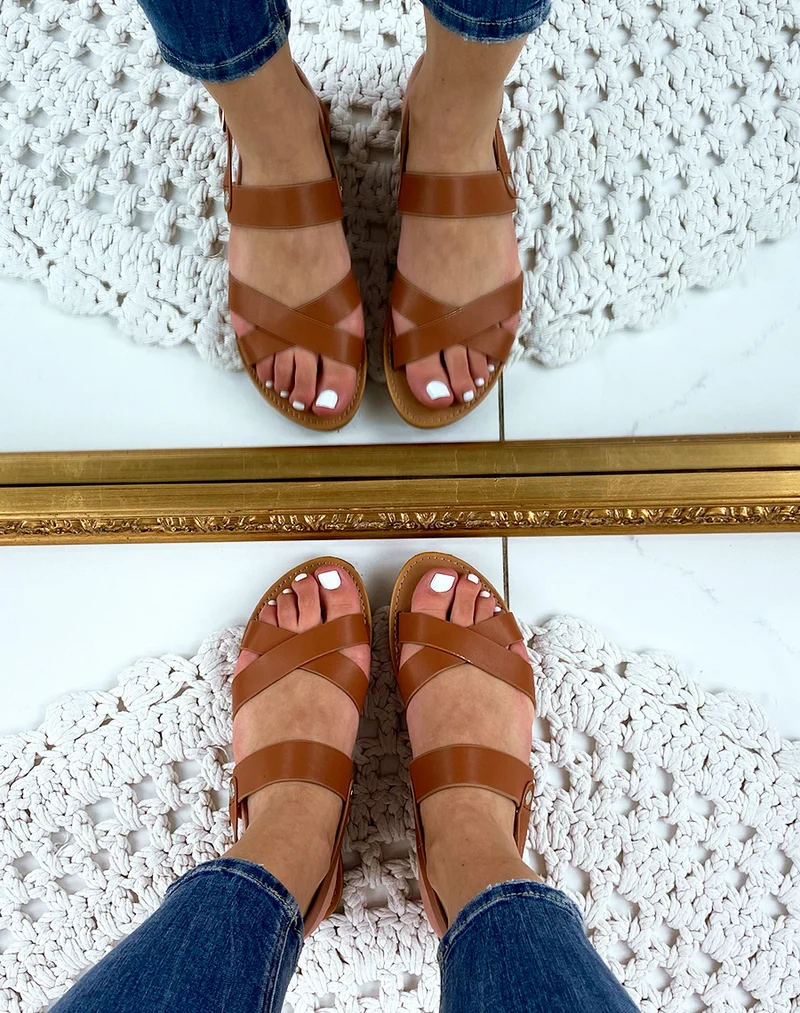 Nu-pieds à lanières épaisses camel