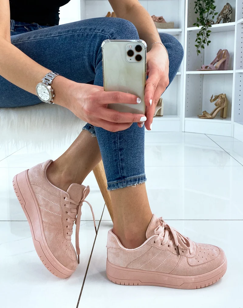 Basket rose en suédine
