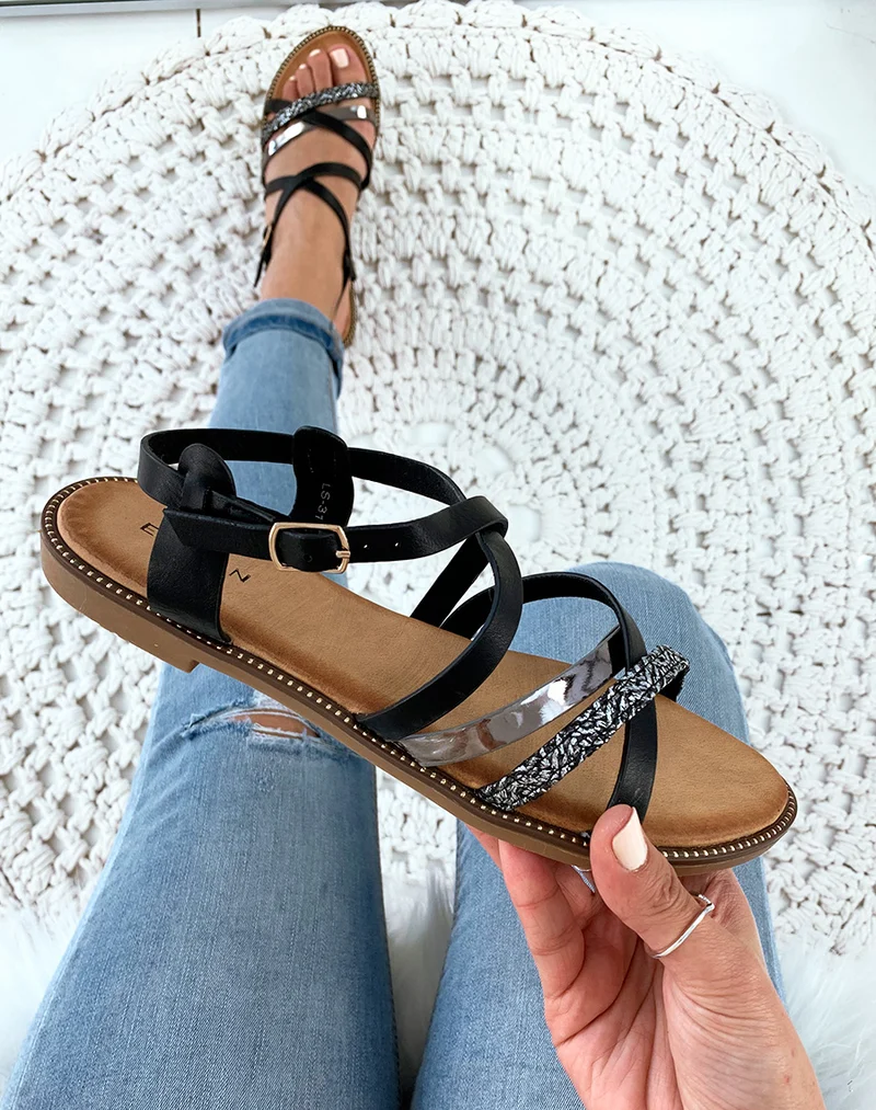 Nu-pieds noirs à brides métallisée et tressée