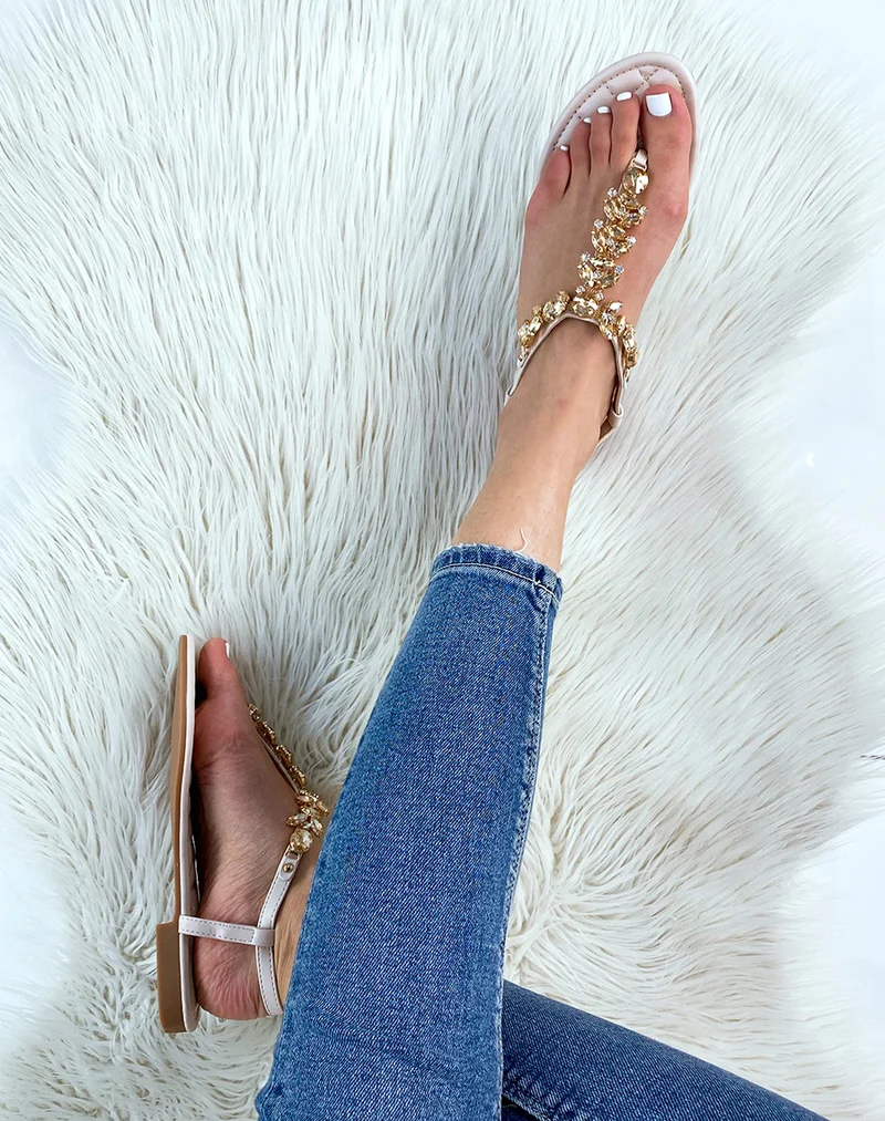 Nu-pieds beiges à bijoux