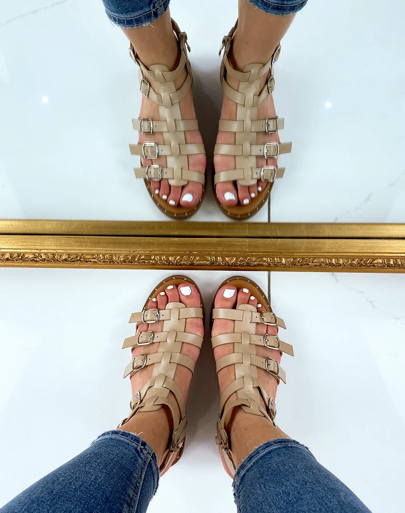 Nu-pieds beiges style spartiate