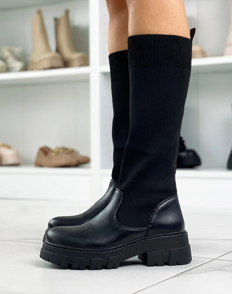 Bottes noires effet chaussette style chelsea à semelle crantée