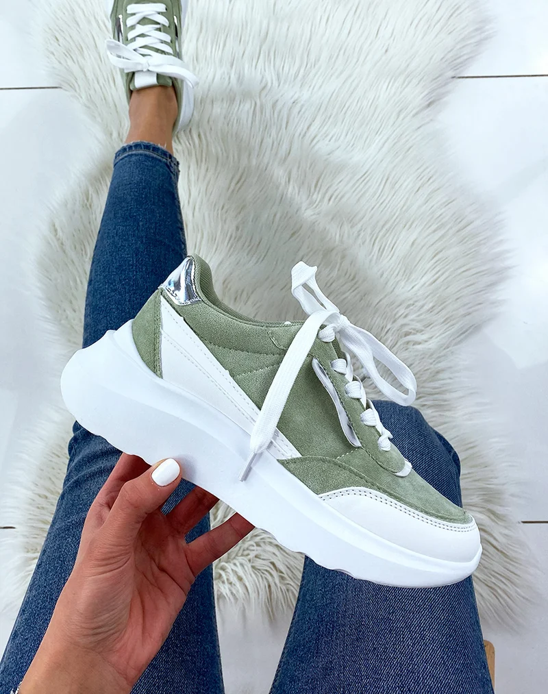 Baskets vert pastel